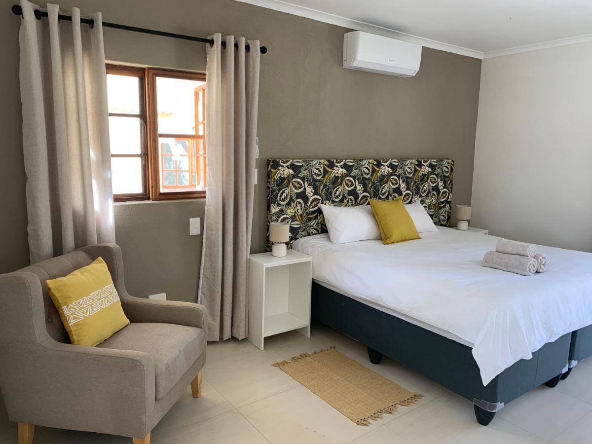 Otjibamba Lodge โอชิวารองโก ภายนอก รูปภาพ