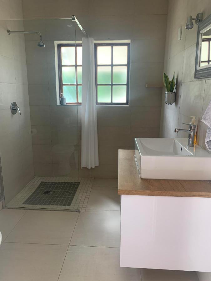 Otjibamba Lodge โอชิวารองโก ภายนอก รูปภาพ