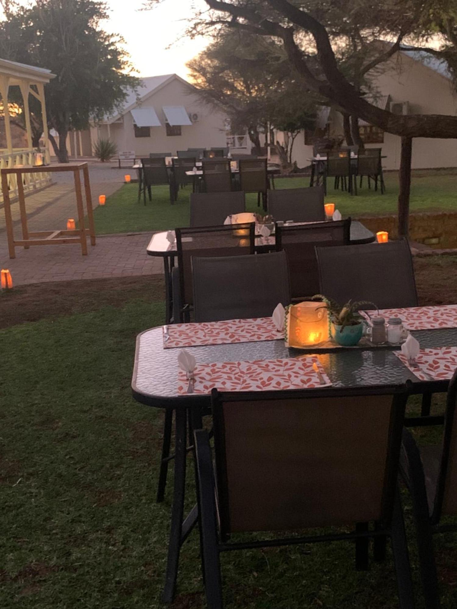 Otjibamba Lodge โอชิวารองโก ภายนอก รูปภาพ